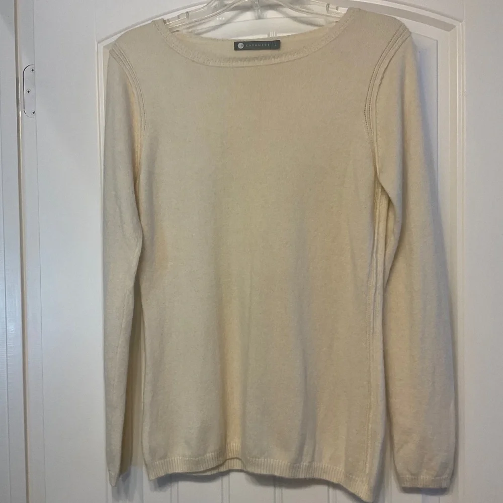 InCashmere ivory sweater